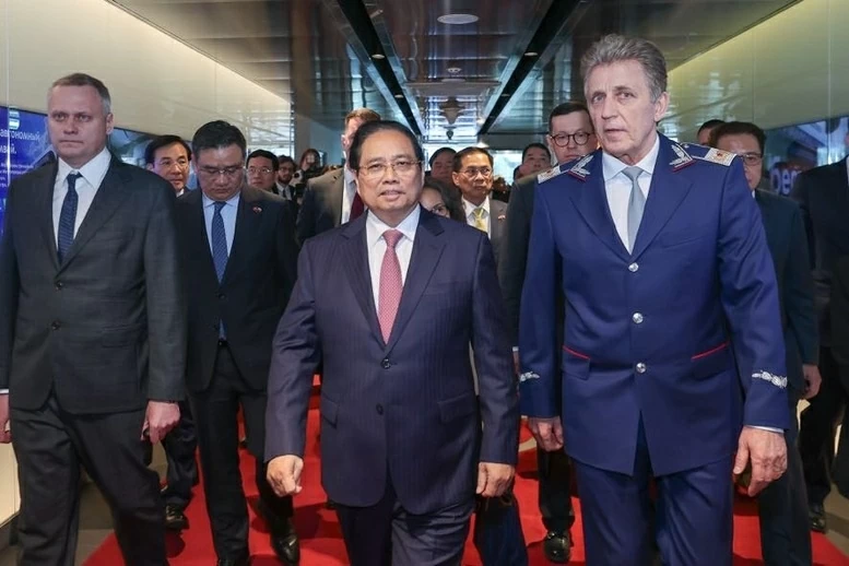 Thủ tướng đề nghị phía Nga hợp tác, hỗ trợ xây dựng hệ thống tàu điện ngầm