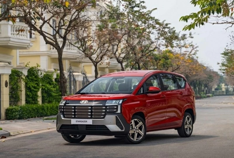 Hyundai Stargazer 2026 “lột xác” rõ rệt về ngoại hình. Hyundai Stargazer 2026 “lột xác” rõ rệt về ngoại hình.