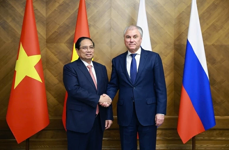Thủ tướng Chính phủ Phạm Minh Chính hội kiến Chủ tịch Duma Quốc gia Nga Vyacheslav Volodin