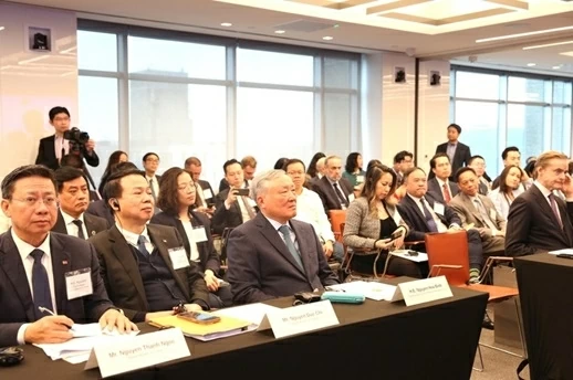  Phó thủ tướng thường trực Chính phủ Nguyễn Hòa Bình dự Tọa đàm doanh nghiệp Việt Nam - Mỹ. Ảnh: tuoitre.vn