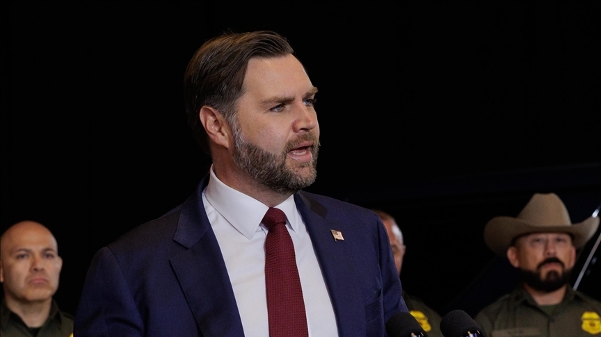 Đồn đoán Washington đã gửi đề xuất 15 điểm cho Iran, Tehran gọi tên quan chức Mỹ muốn đàm phán cùng