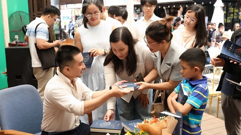 Hành trình tìm về cội nguồn từ một trải nghiệm sống