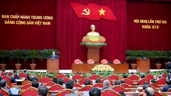 Thông báo Hội nghị lần thứ hai Ban Chấp hành Trung ương Đảng khóa XIV