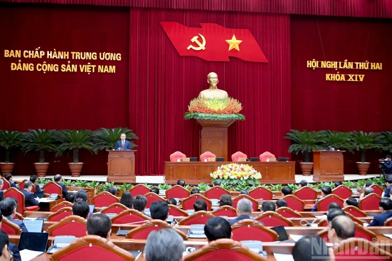 Thông báo Hội nghị lần thứ hai Ban Chấp hành Trung ương Đảng khóa XIV Thông báo Hội nghị lần thứ hai Ban Chấp hành Trung ương Đảng khóa XIV