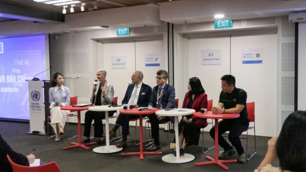 Báo chí trước làn sóng AI: Bài toán niềm tin trong kỷ nguyên số