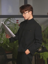 Người trẻ trước áp lực phải tỏa sáng và quyền được bình thường