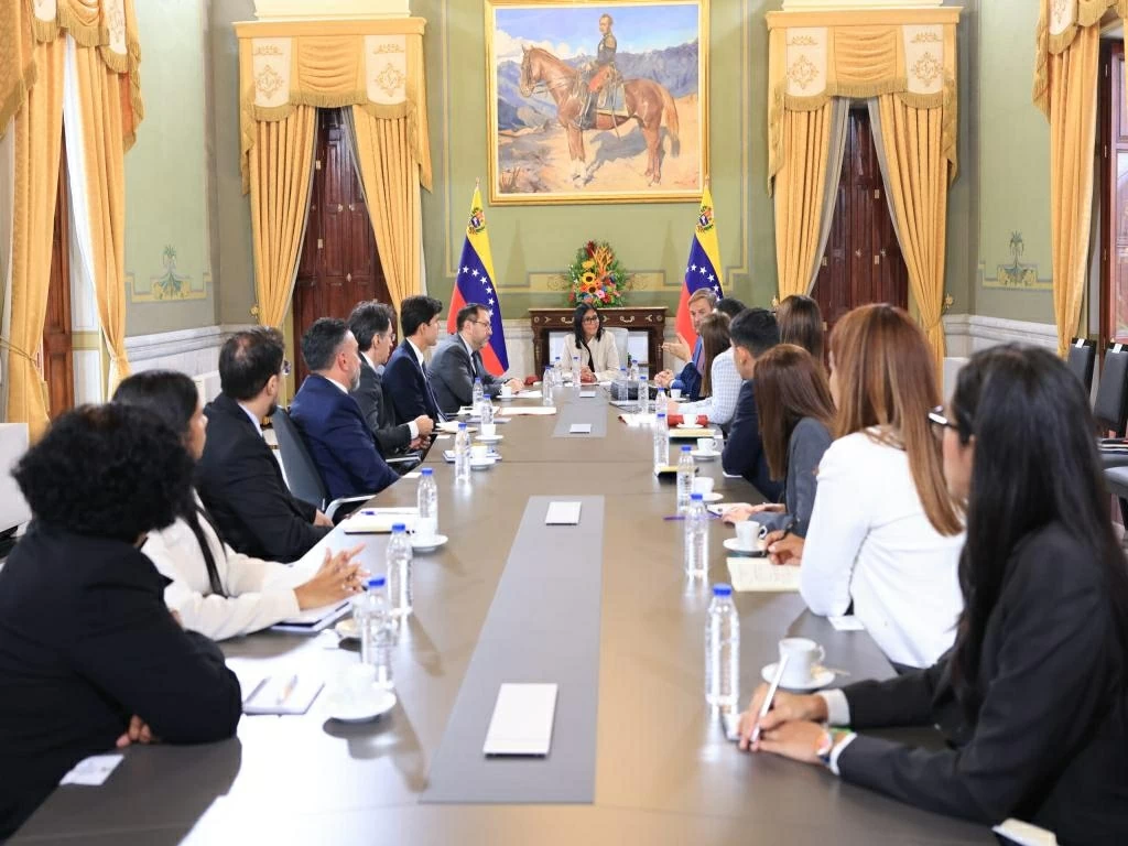 Venezuela chuẩn bị cho bước đi bình thường hóa quan hệ với Mỹ. (Prensa Latina) Venezuela chuẩn bị cho bước đi bình thường hóa quan hệ với Mỹ. (Prensa Latina)