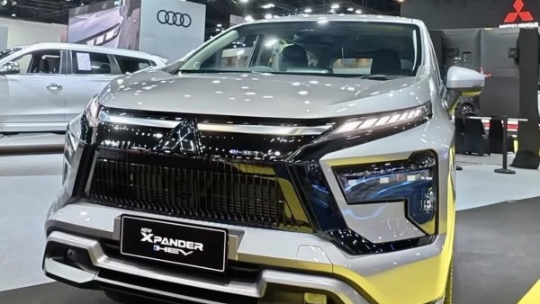 Cận cảnh Mitsubishi Xpander HEV 2026, giá từ 756 triệu đồng
