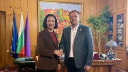 Việt Nam-Bulgaria đẩy mạnh hợp tác địa phương tại cố đô Veliko Tarnovo