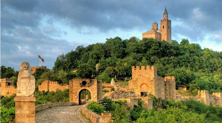 Việt Nam-Bulgaria đẩy mạnh hợp tác địa phương tại cố đô Veliko Tarnovo