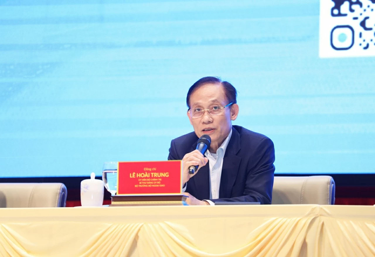Đối thoại Bộ trưởng với Thanh niên Ngoại giao 2026: Bản lĩnh, Kỷ cương và Tiên phong sáng tạo Đối thoại Bộ trưởng với Thanh niên Ngoại giao 2026: Bản lĩnh, Kỷ cương và Tiên phong sáng tạo