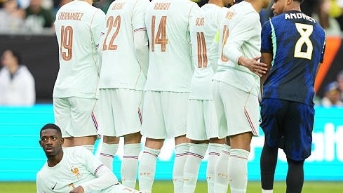 Thở phào vì Dembele, HLV Luis Enrique nhận tin vui kép