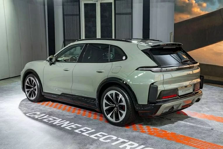 Khả năng tối ưu luồng gió được Porsche đặc biệt chú trọng trên Cayenne Electric. 