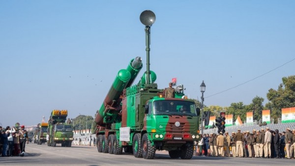 Ấn Độ chuẩn bị đặt mua quy mô lớn tên lửa hành trình siêu thanh BrahMos