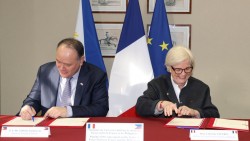 Pháp ký kết thỏa thuận thăm viếng quân sự với một quốc gia Đông Nam Á