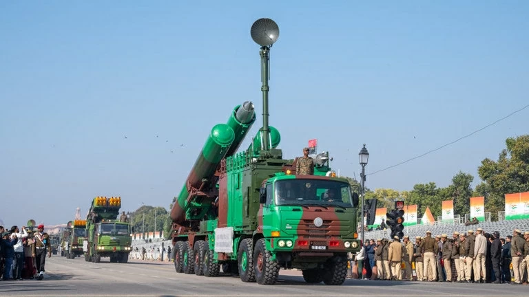 Tên lửa hành trình siêu thanh BrahMos. (Nguồn: SOPA Images) Tên lửa hành trình siêu thanh BrahMos. (Nguồn: SOPA Images)