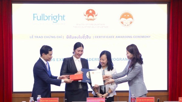 Closing ceremony of Laos Leadership Programme held in Vietnam for the first time