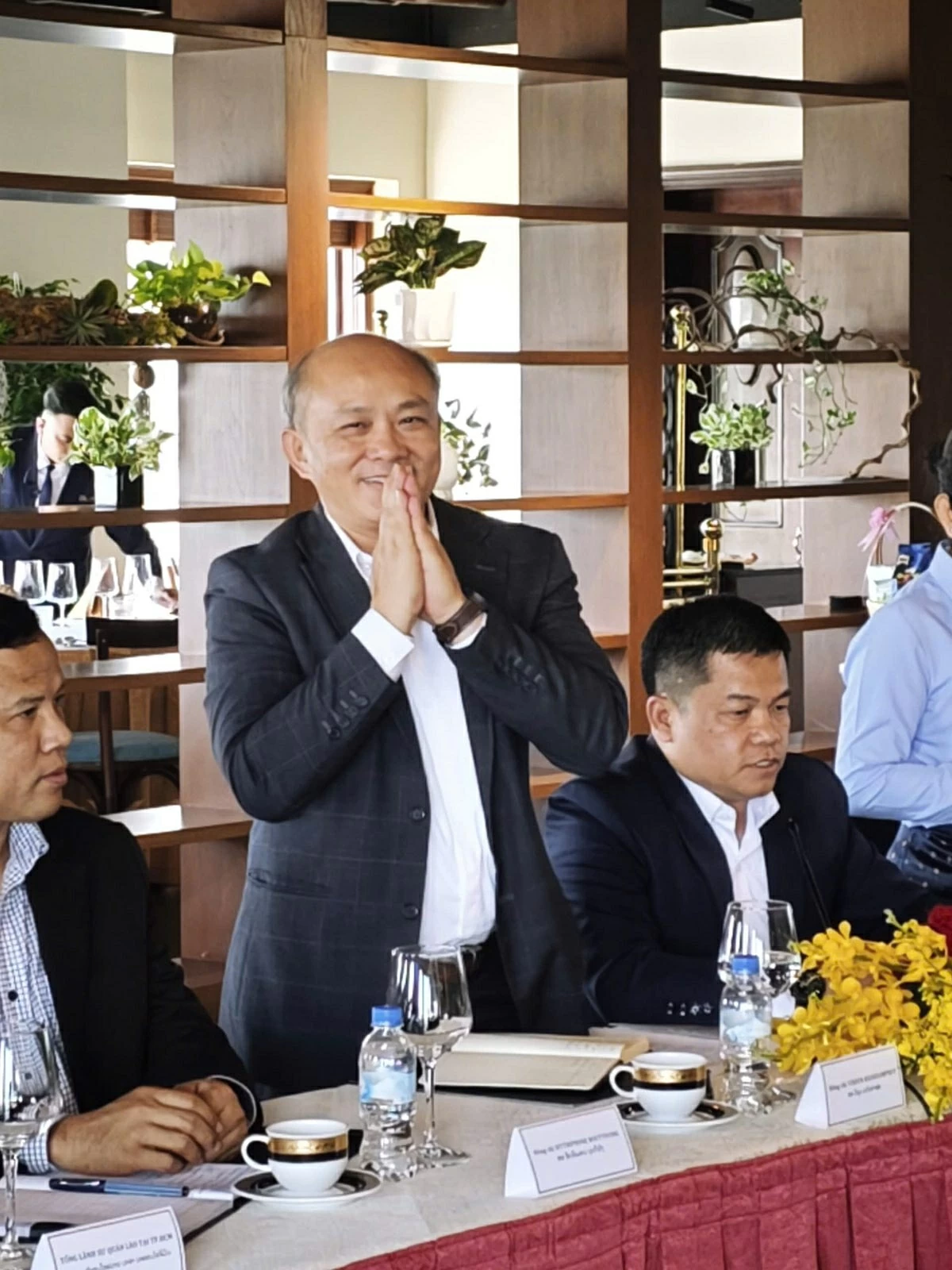 SNV Tp Lào SNV Tp Lào