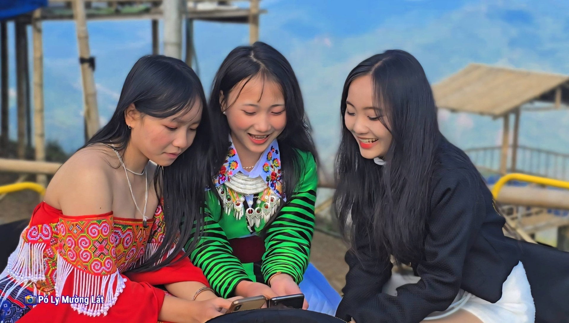 Điểm săn mây hoang sơ gây sốt ở ‘đỉnh trời’ Pha Đén xứ Thanh Điểm săn mây hoang sơ gây sốt ở ‘đỉnh trời’ Pha Đén xứ Thanh