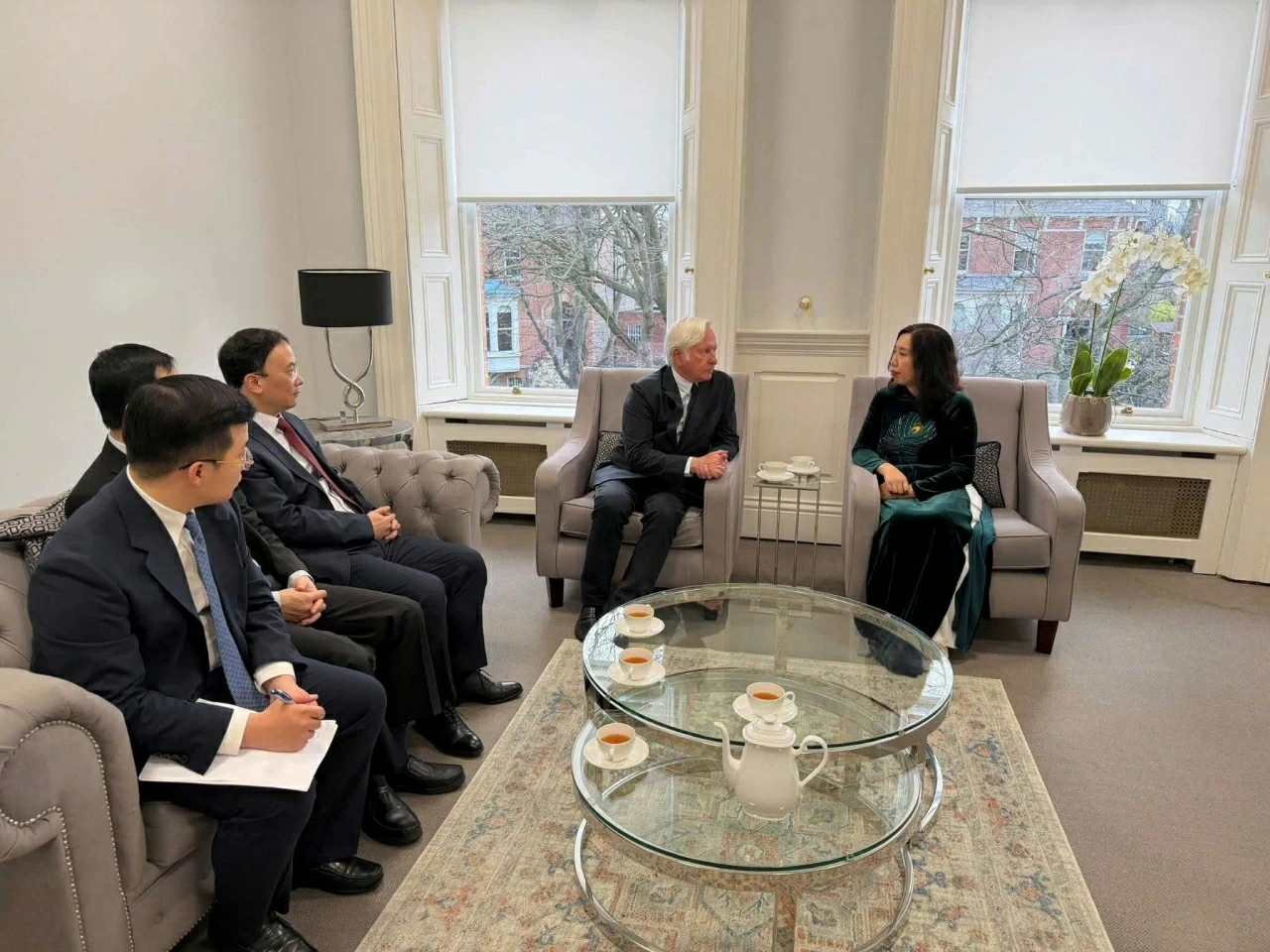 Thứ trưởng Ngoại giao Lê Thị Thu Hằng tham vấn chính trị, thăm và làm việc tại Ireland Thứ trưởng Ngoại giao Lê Thị Thu Hằng tham vấn chính trị, thăm và làm việc tại Ireland