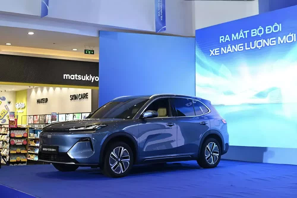 Mẫu xe n&agrave;y được ph&aacute;t triển tr&ecirc;n nền tảng điện h&oacute;a to&agrave;n cầu GEA. 