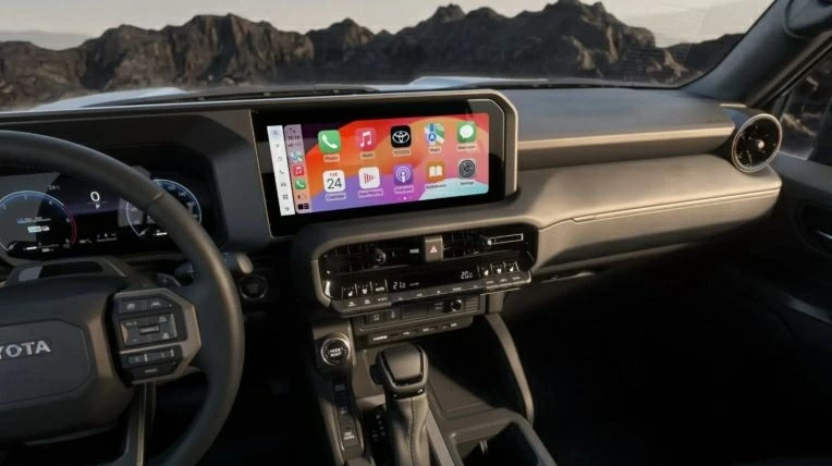 Khoang cabin của bản VX sở hữu hai màn hình kích thước 12,3 inch. 