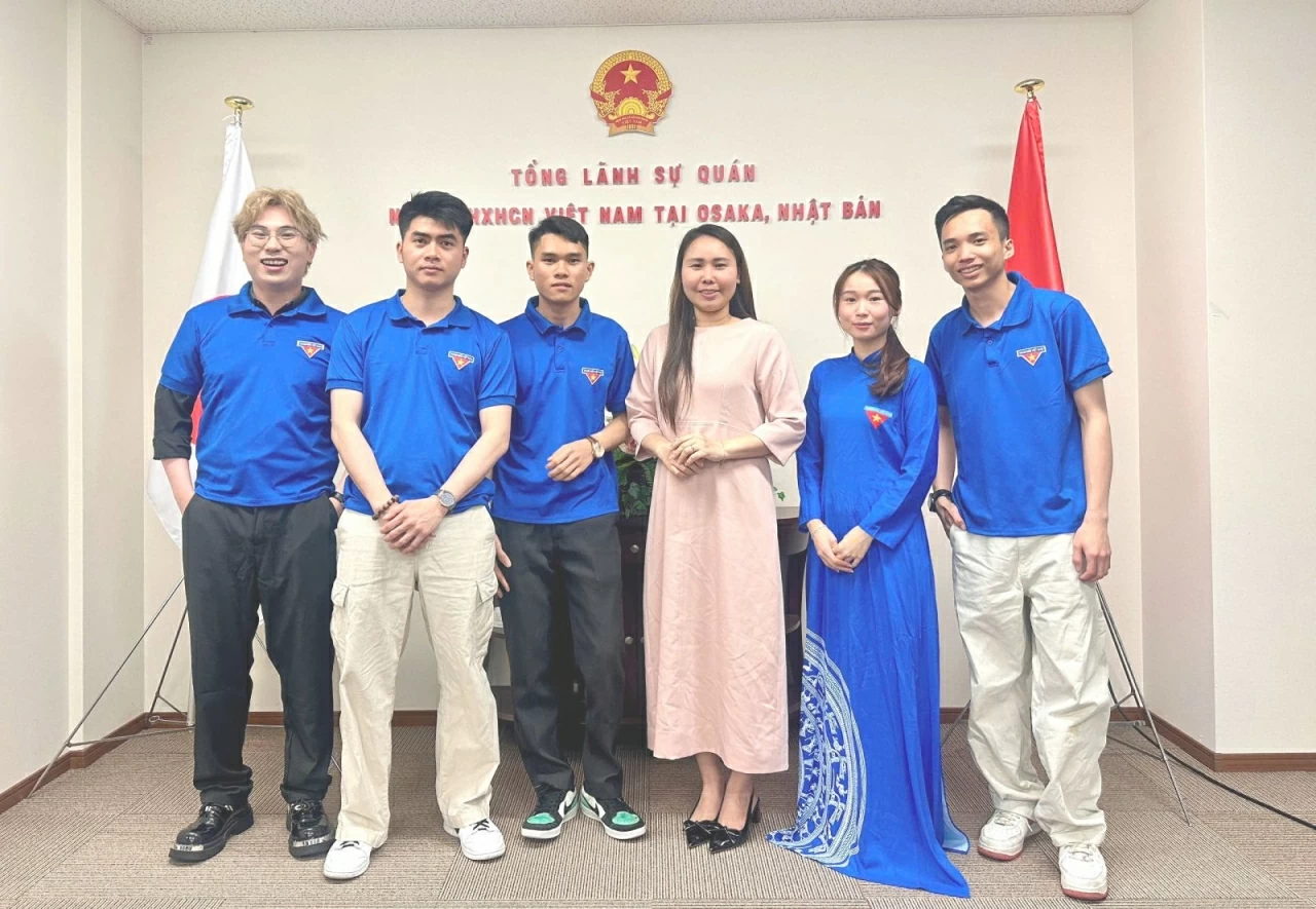 Thanh niên Việt Nam tại Kansai phát huy vai trò “sứ giả văn hóa” trong hội nhập quốc tế. ( Thanh niên Việt Nam tại Kansai phát huy vai trò “sứ giả văn hóa” trong hội nhập quốc tế. (