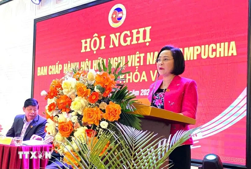 Phó Chủ tịch Quốc hội Nguyễn Thị Thanh phát biểu chỉ đạo hội nghị. (Ảnh: TTXVN phát)