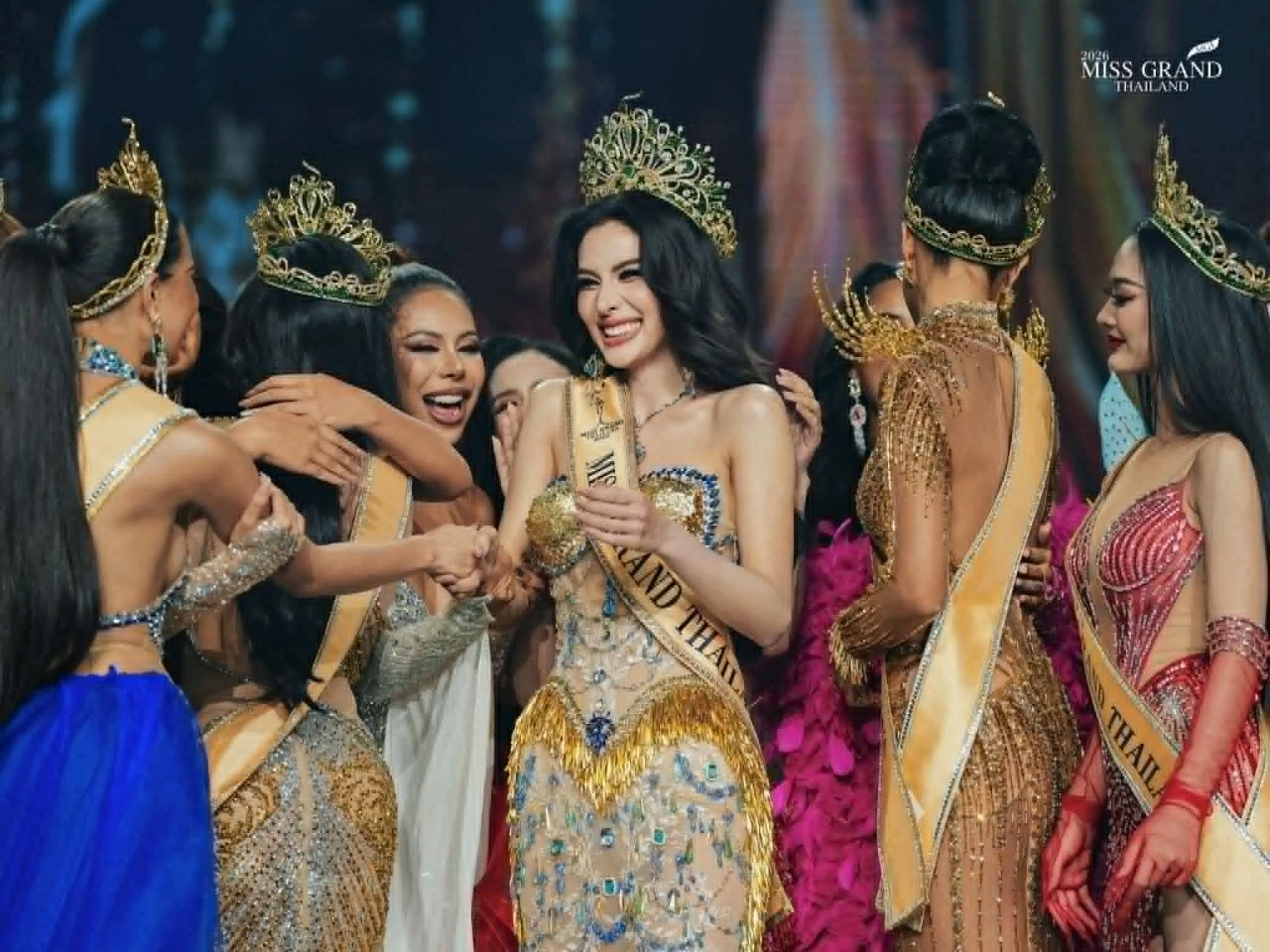 Người đẹp Chonburi đăng quang Miss Grand Thái Lan 2026