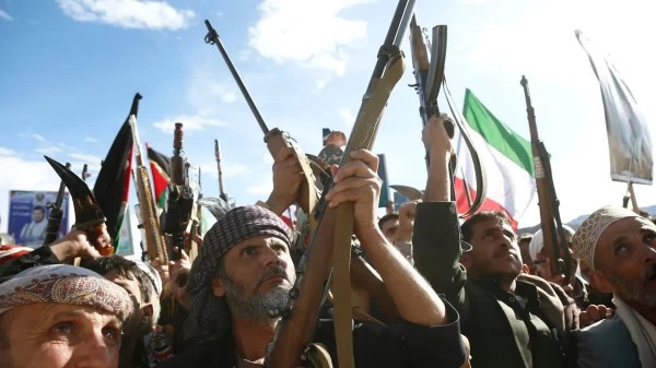 Lo ngại xung đột lan rộng, LHQ cảnh báo lực lượng Houthi