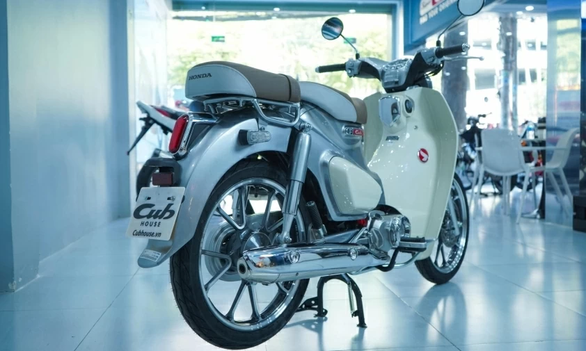 Cận cảnh Honda Super Cub 2026 vừa về Việt Nam, giá hơn 150 triệu đồng