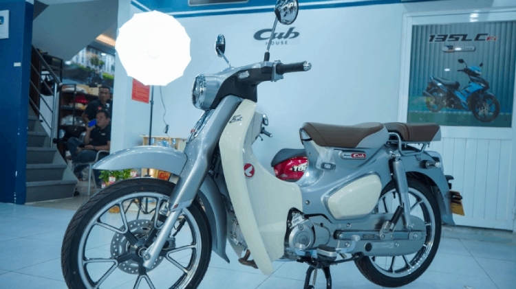 Cận cảnh Honda Super Cub 2026 vừa về Việt Nam, giá hơn 150 triệu đồng