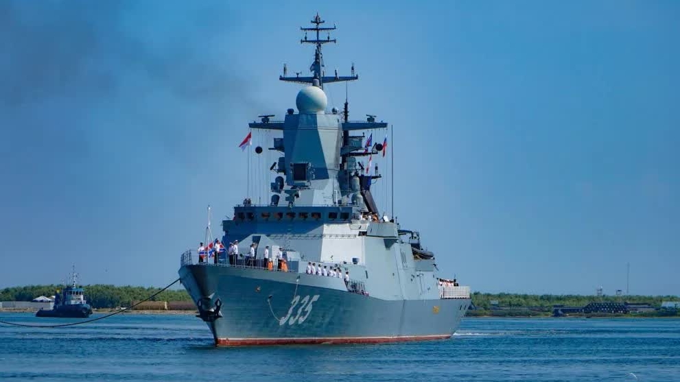 Biên đội tàu chiến Nga cập cảng một quốc gia Đông Nam Á