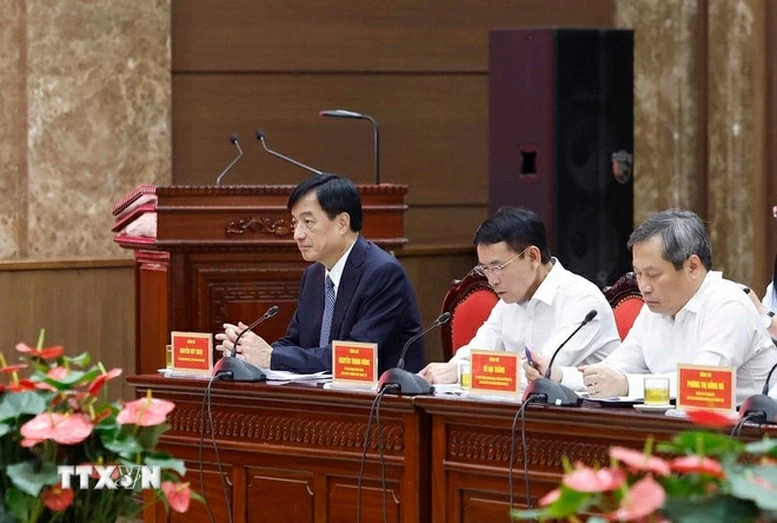 Ban Thường vụ Thành ủy Hà Nội tham dự Hội nghị - Ảnh: TTXVN Ban Thường vụ Thành ủy Hà Nội tham dự Hội nghị - Ảnh: TTXVN
