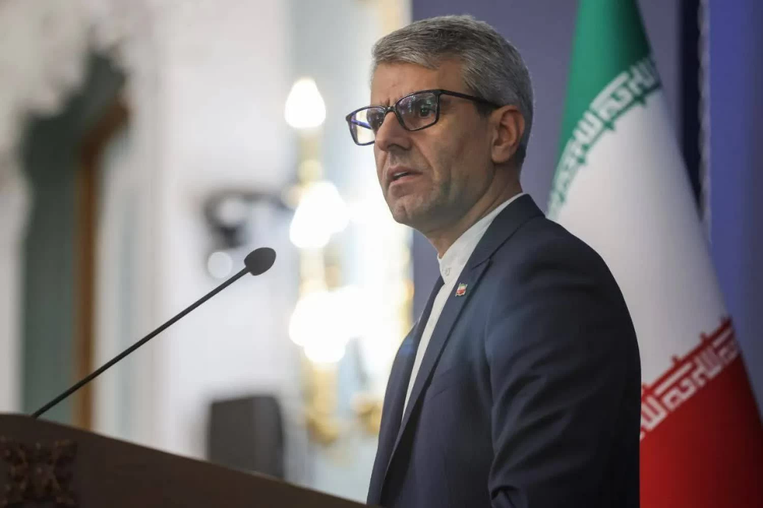 Iran gọi đề xuất của Mỹ là phi thực tế, bác tuyên bố về trung gian đàm phán của Pakistan, cân nhắc rút khỏi một hiệp ước về kiểm soát hạt nhân