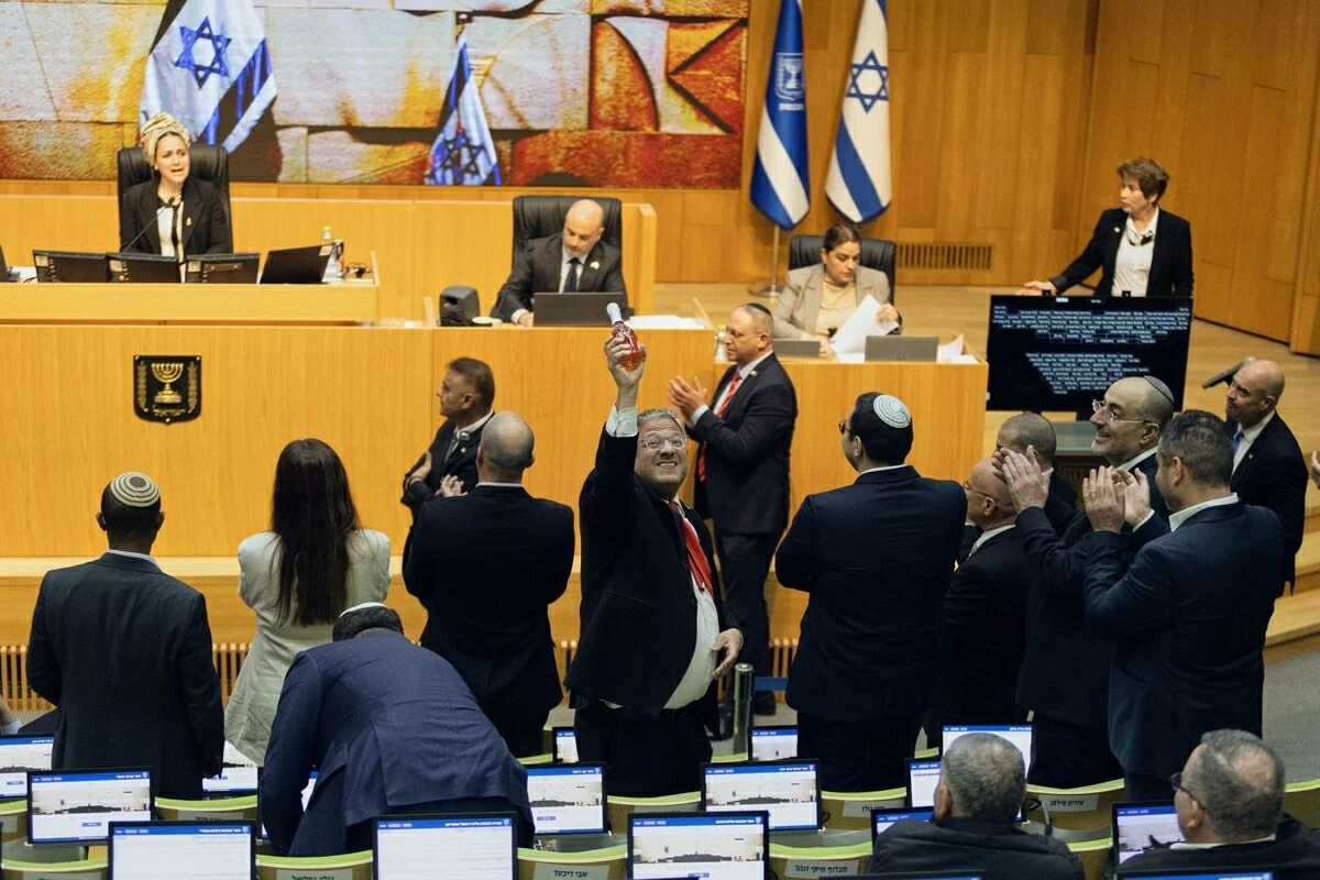 Quốc hội Israel thông qua luật tử hình với người bị kết tội khủng bố, Palestine coi đây là 'sự leo thang nguy hiểm' Quốc hội Israel thông qua luật tử hình với người bị kết tội khủng bố, Palestine coi đây là 'sự leo thang nguy hiểm'