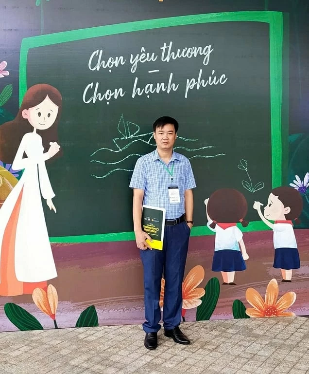 Thầy giáo với hành trình hoá giải nỗi sợ Toán cho trẻ thơ Thầy giáo với hành trình hoá giải nỗi sợ Toán cho trẻ thơ