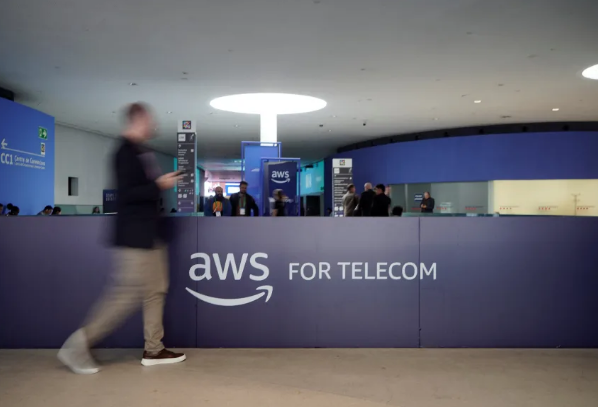 Liệu tham vọng AI của ông Trump tại Trung Đông có bị phá hủy bởi căng thẳng Mỹ-Iran? Liệu tham vọng AI của ông Trump tại Trung Đông có bị phá hủy bởi căng thẳng Mỹ-Iran?