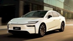 Xe điện Toyota bZ7 ghi nhận 3.100 đơn đặt hàng chỉ sau một giờ mở bán