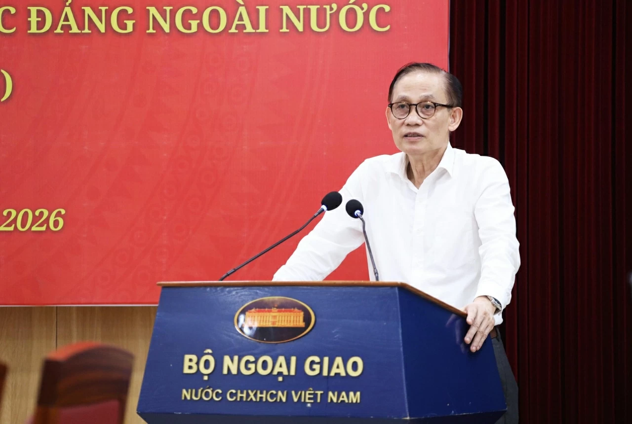 Ủy viên Bộ Chính trị, Bí thư Đảng ủy, Bộ trưởng Ngoại giao Lê Hoài Trung phát biểu kết luận. (Ảnh: Thành Long)