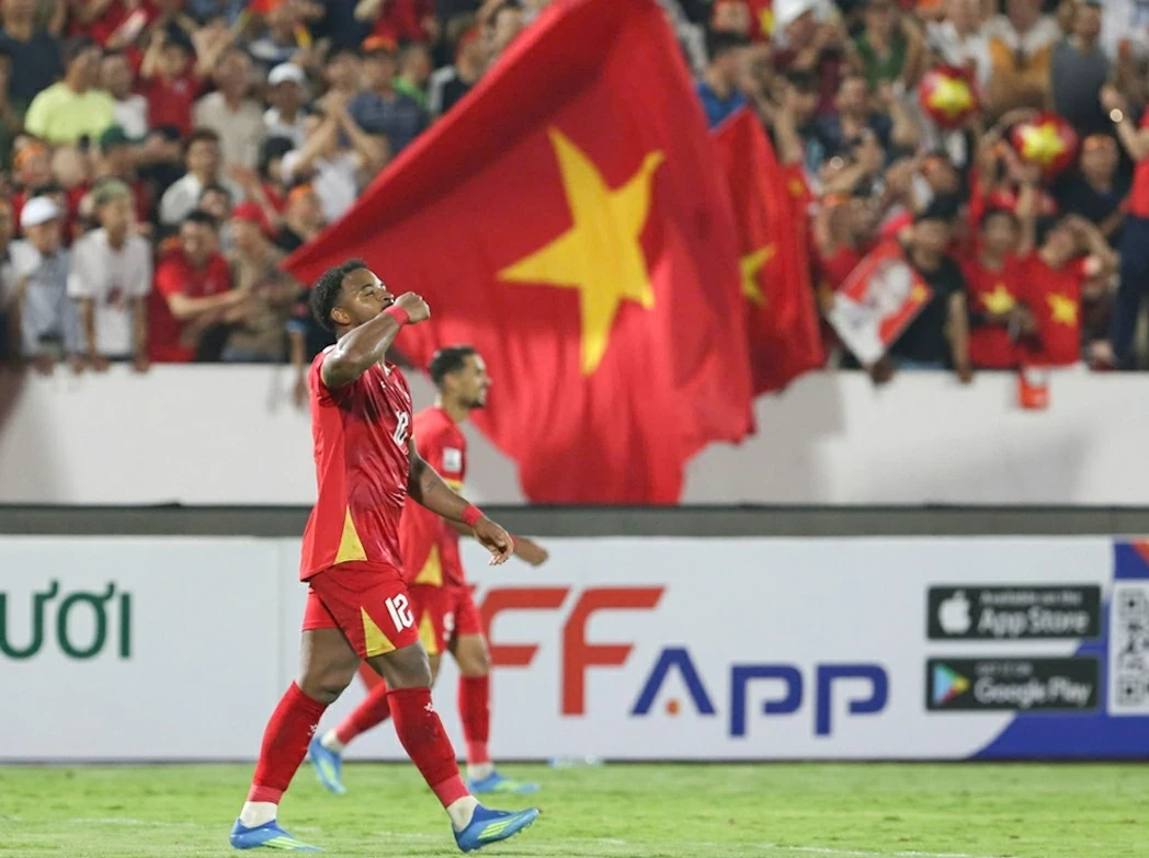 Đội tuyển Việt Nam lọt top 100 FIFA sau trận thắng Malaysia Đội tuyển Việt Nam lọt top 100 FIFA sau trận thắng Malaysia