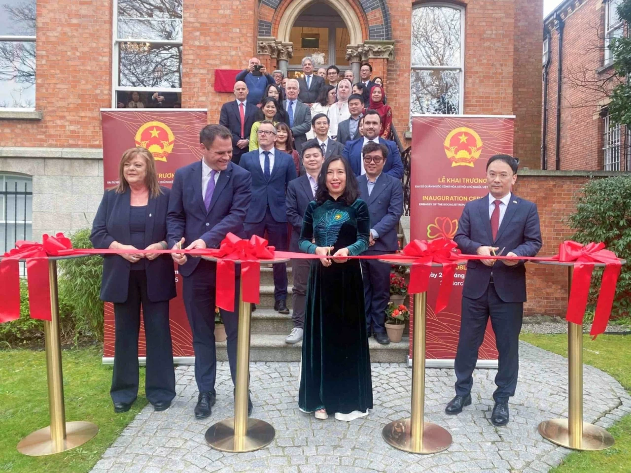 14.P6: Đà phát triển mạnh mẽ và xuyên suốt trong quan hệ Việt Nam-Ireland 14.P6: Đà phát triển mạnh mẽ và xuyên suốt trong quan hệ Việt Nam-Ireland