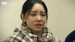 Bước chân vào đời tập 18: Bà Dung quỳ xuống xin Thương rời xa con trai