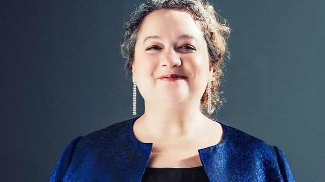 Nữ nhạc trưởng Pháp lưu diễn tại Việt Nam, kết nối âm nhạc hai đất nước