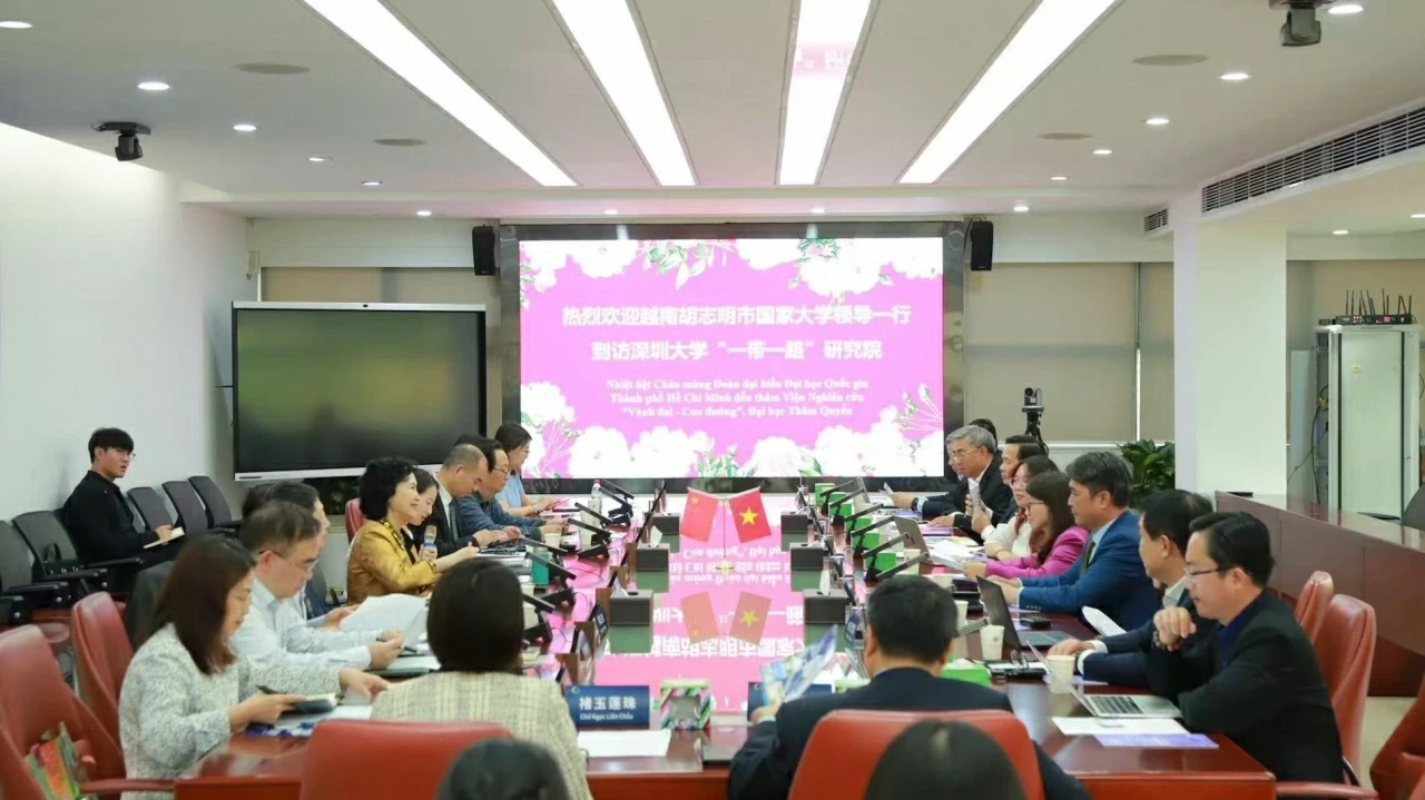 Thúc đẩy hợp tác giáo dục và khoa học-công nghệ giữa Đại học Quốc gia TP.Hồ Chí Minh và Đại học Thâm Quyến (Trung Quốc)