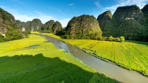 Tràng An - Bình yên từ những kết nối chậm