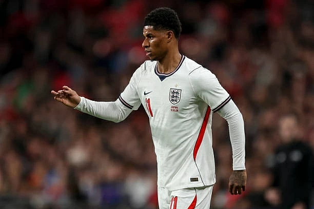 Barca hết quyền kích hoạt điều khoản mua Rashford