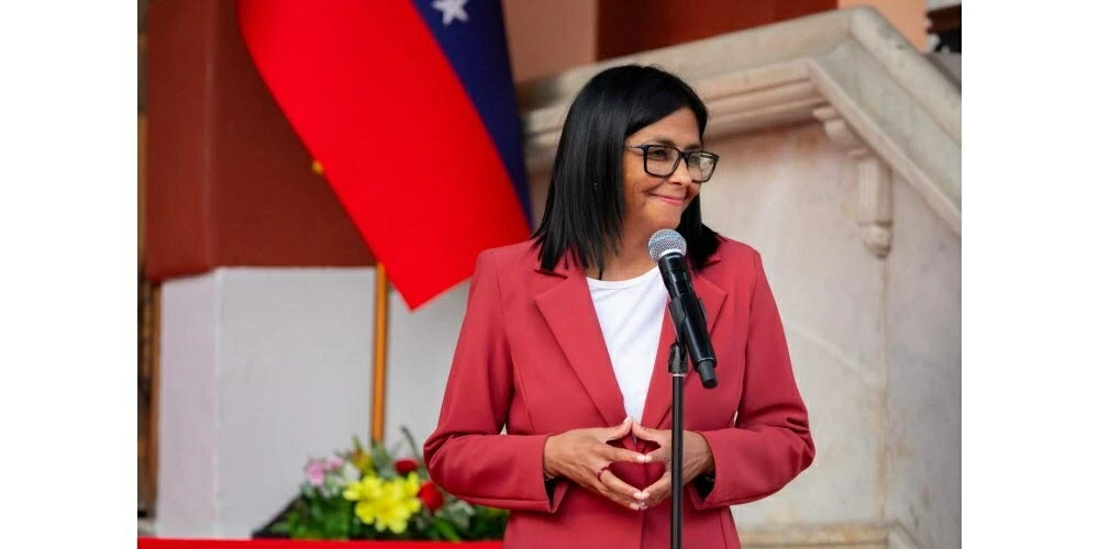 Mỹ gỡ trừng phạt đối với Tổng thống lâm thời Venezuela. (Nguồn: DNA)
