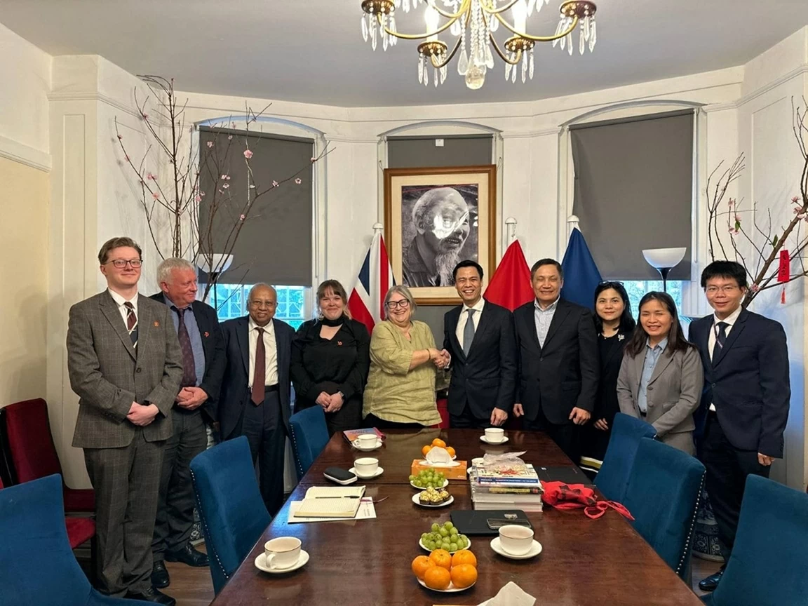 Quan hệ đối thoại ASEAN-Anh: Đối tác năng động, hợp tác thực chất, hướng tới tương lai Quan hệ đối thoại ASEAN-Anh: Đối tác năng động, hợp tác thực chất, hướng tới tương lai