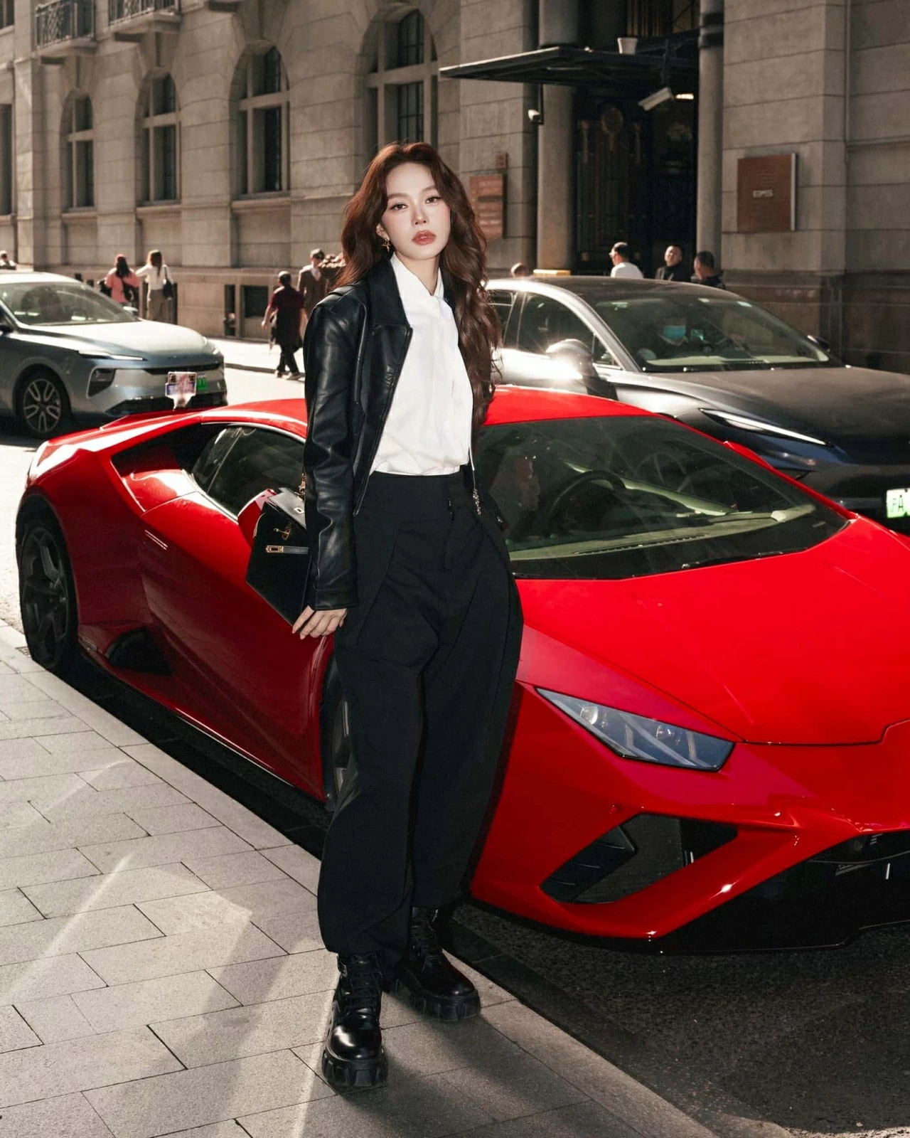 Đời thường năng động của diễn viên Minh Hằng